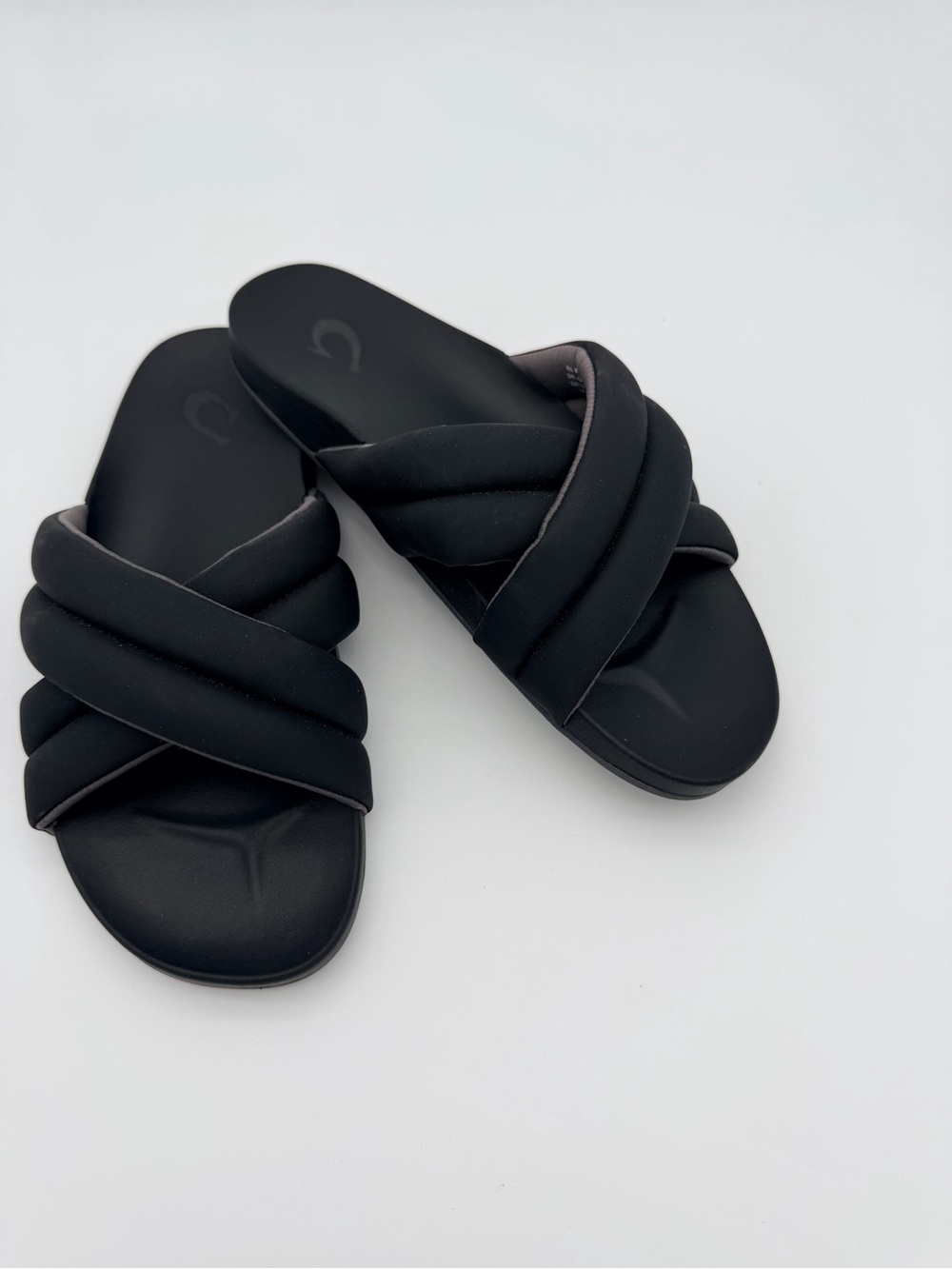 Olukai Black Women's Slide Sandals - Padded Crisscross Strap size 7